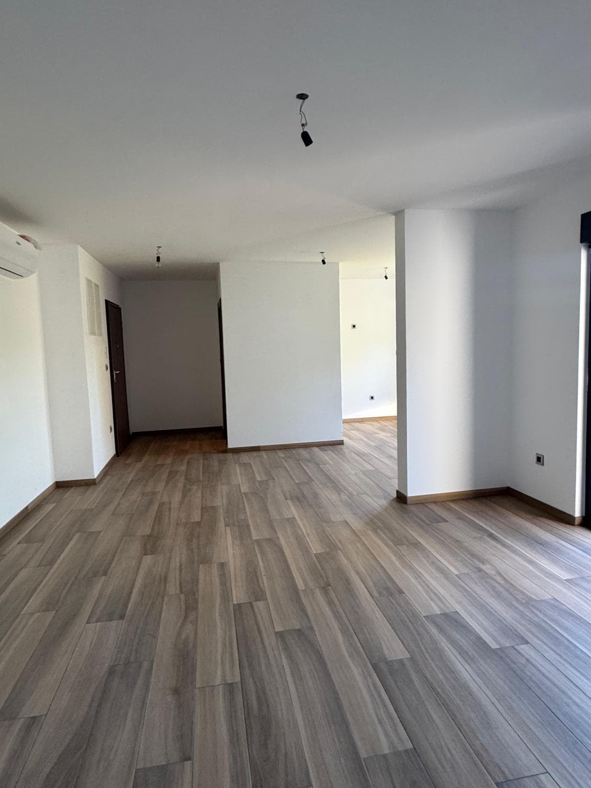 Trosoban stan s vrtom u novogradnji - Barutana