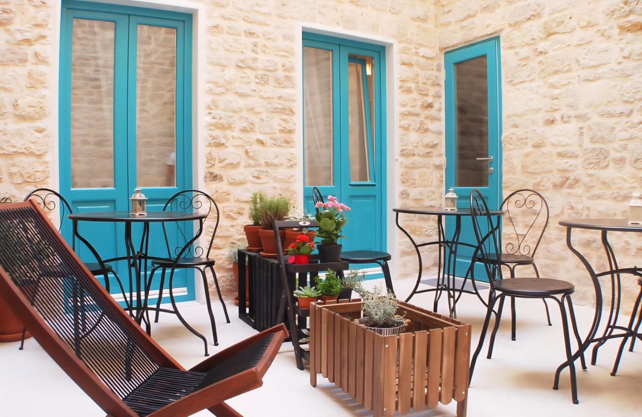 ŠIBENIK (CENTAR)-KUĆA S 4 STUDIO APARTMANA-INVESTICIJA!