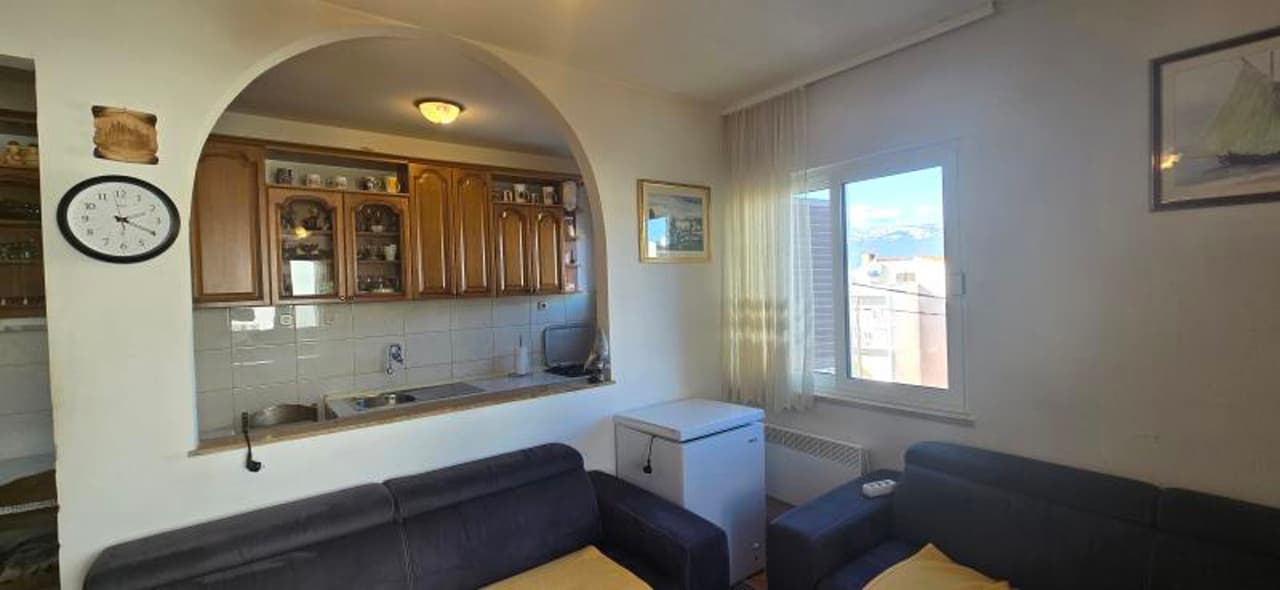 Sućidar, dvosoban stan na odličnoj lokaciji!