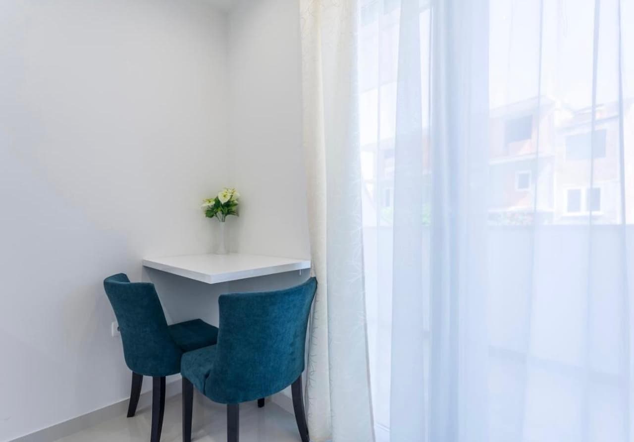 Luksuzan studio apartman za najam! 15.9. - 1.7. režije u cijeni
