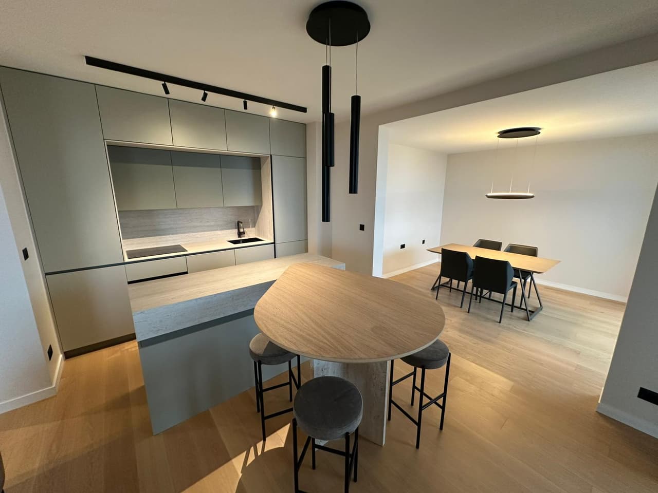 LUKSUZAN PENTHOUSE S GARAŽOM - GRIPE