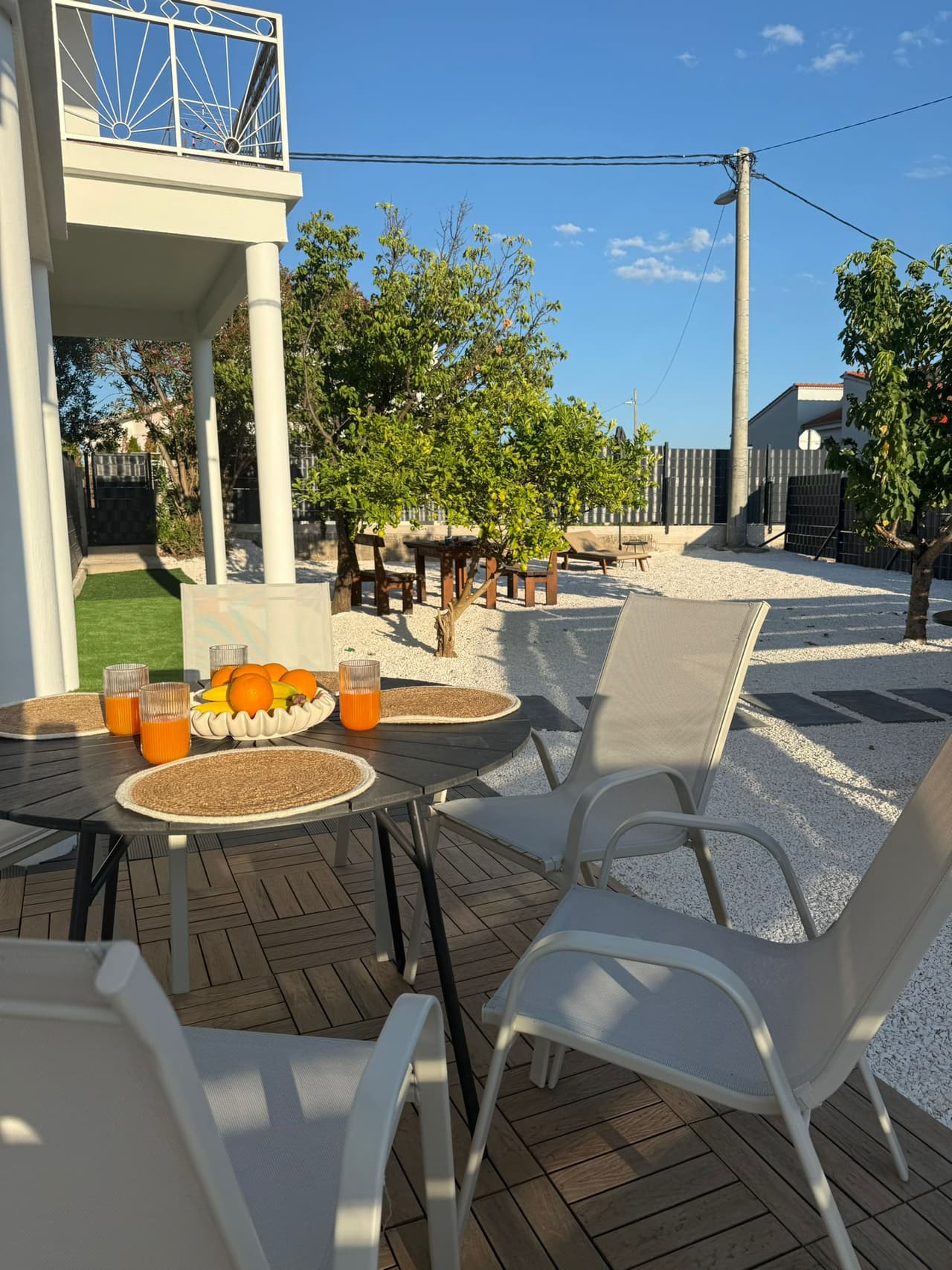 KAŠTEL LUKŠIĆ PRODAJA