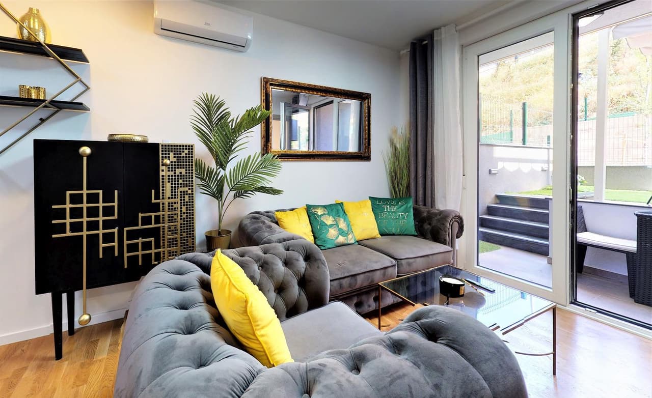 Odličan dvosoban stan s vrtom i parkingom na Mejašima - Cesarica